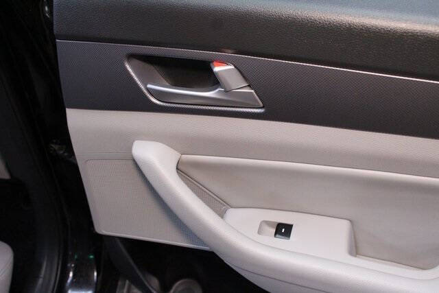 2016 Hyundai Sonata Hybrid SE