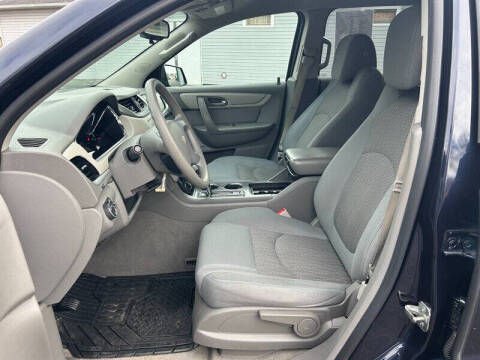 2017 Chevrolet Traverse LS