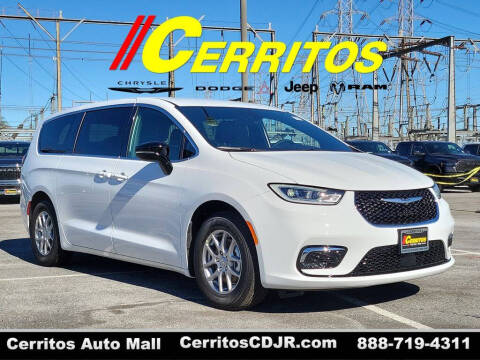 2026 Chrysler Pacifica Select