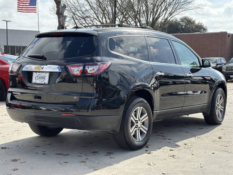 2017 Chevrolet Traverse LT