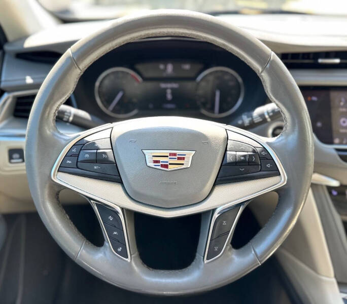 2020 Cadillac XT5 Premium Luxury