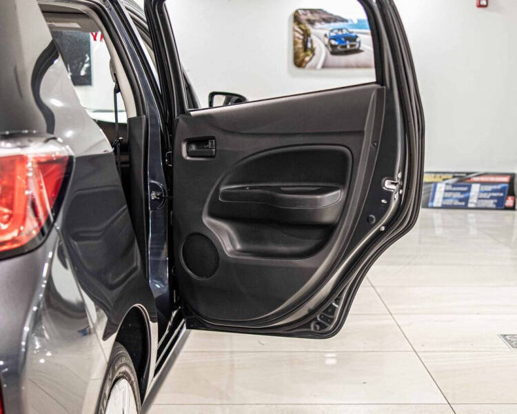 2024 Mitsubishi Mirage ES