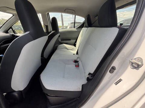 2013 Toyota Prius c One