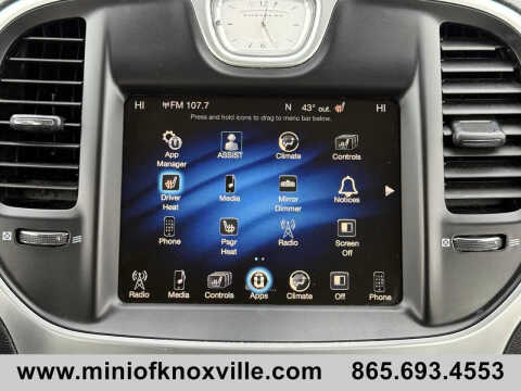 2015 Chrysler 300 Limited