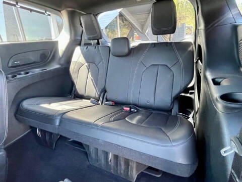 2018 Chrysler Pacifica Touring L