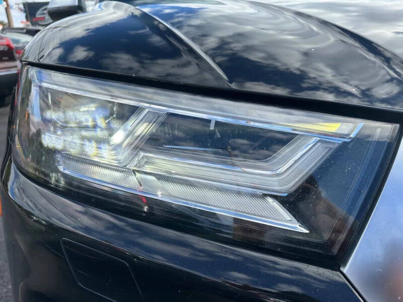 2018 Audi SQ5 3.0T quattro Premium Plus