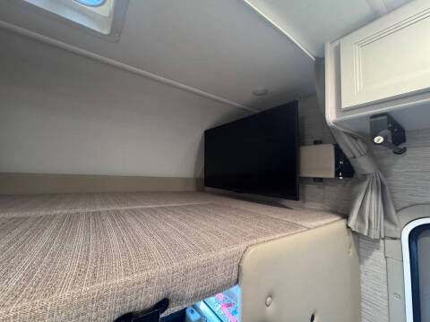 2022 Thor Motor Coach Chateau