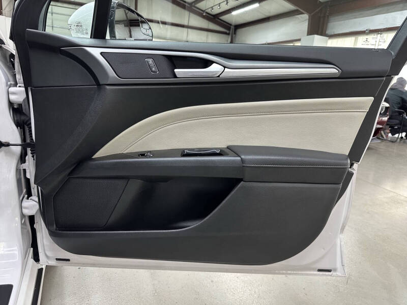 2016 Ford Fusion Energi Titanium