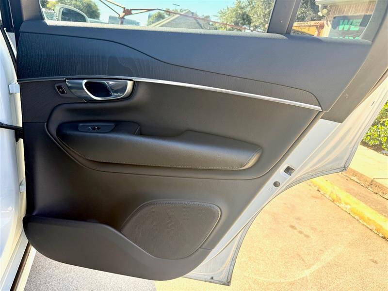 2020 Volvo XC90 T5 Momentum