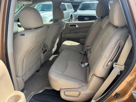 2017 Nissan Pathfinder S