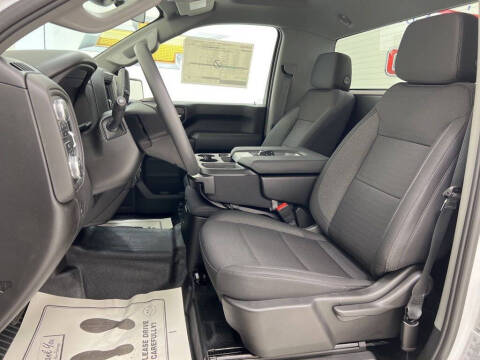 2025 GMC Sierra 2500HD Pro