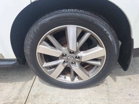 2014 Nissan Pathfinder Platinum