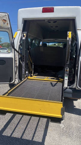 2009 Ford E-Series E-350 SD XLT