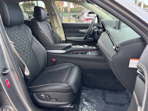 2023 Genesis Electrified GV70