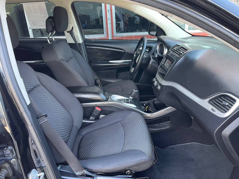 2015 Dodge Journey American Value Package