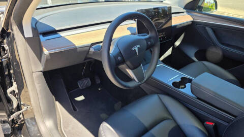 2025 Tesla Model Y Long Range