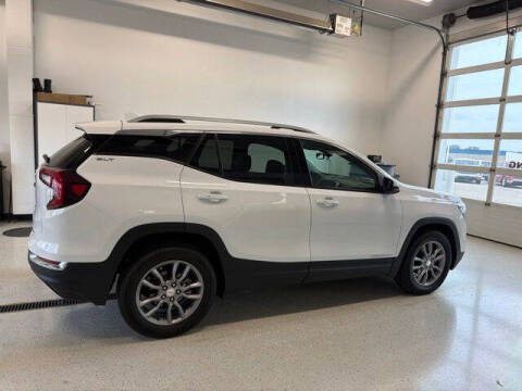 2022 GMC Terrain SLT