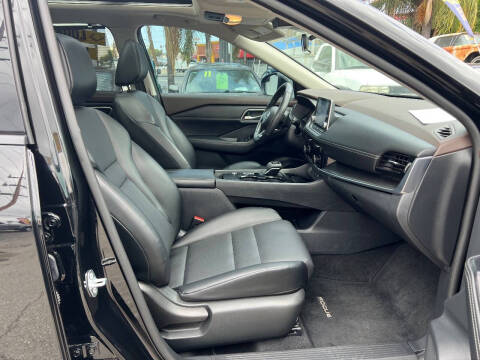 2021 Nissan Rogue SV