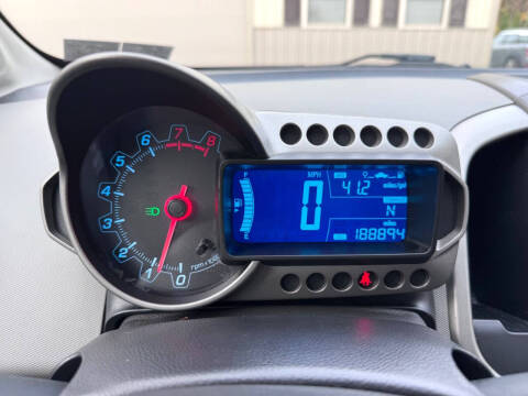 2016 Chevrolet Sonic LT Manual