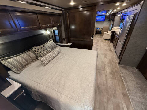 2020 Tiffin Allegro RED