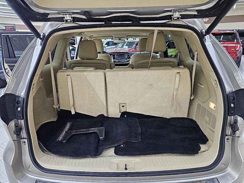 2016 Toyota Highlander