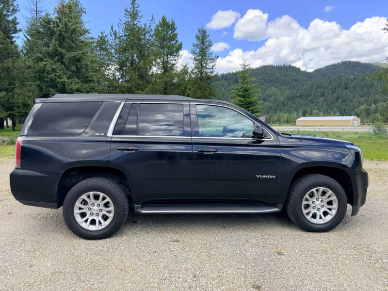 2017 GMC Yukon SLE - Photo 7