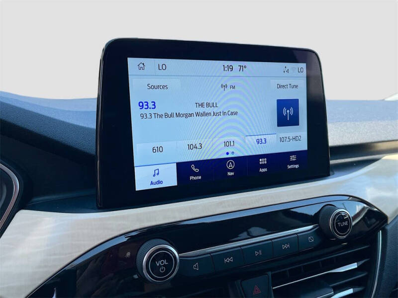 2022 Ford Escape Titanium