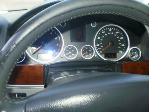 2004 Volkswagen Touareg V8