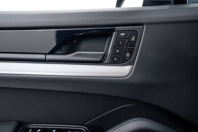 2025 Porsche Cayenne Coupe