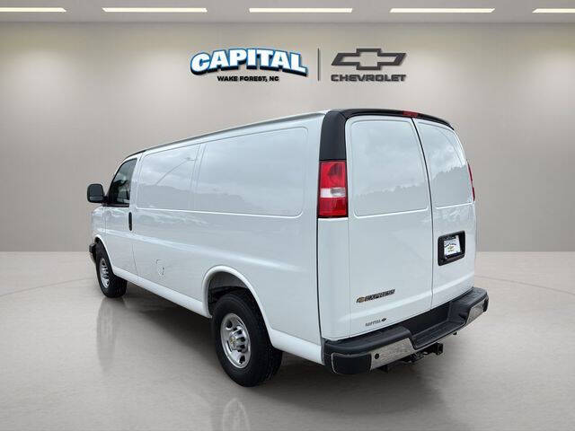 2025 Chevrolet Express 2500