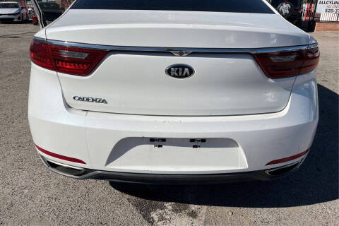 2018 Kia Cadenza Premium