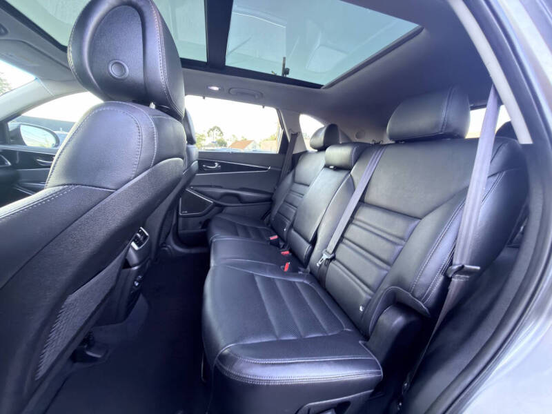 2016 Kia Sorento SX V6