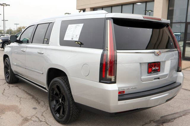 2019 Cadillac Escalade ESV Platinum