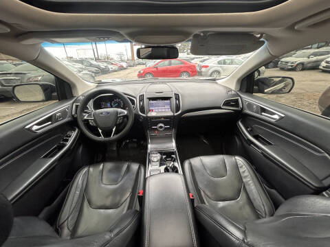 2019 Ford Edge Titanium