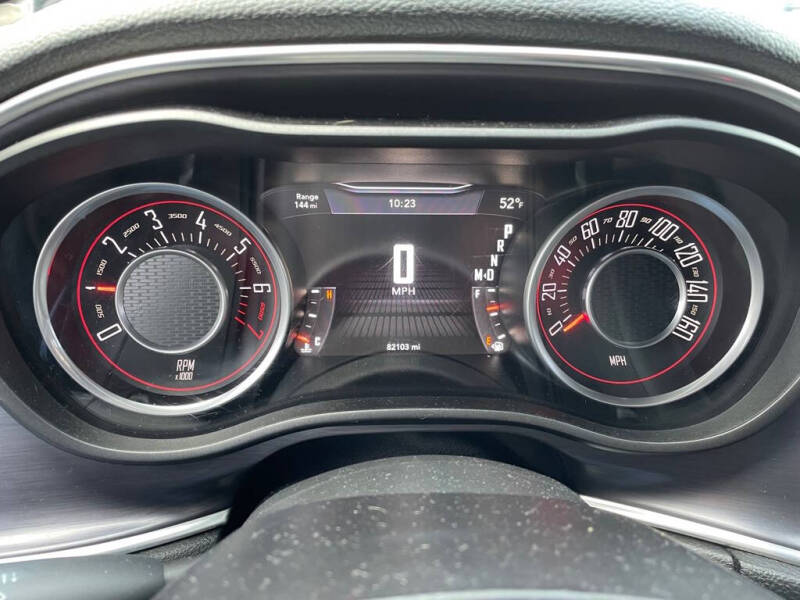 2015 Dodge Challenger SXT