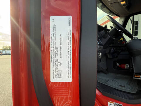 2023 Freightliner M2 106