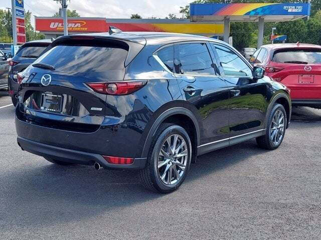 2019 Mazda CX-5 Signature photo 5