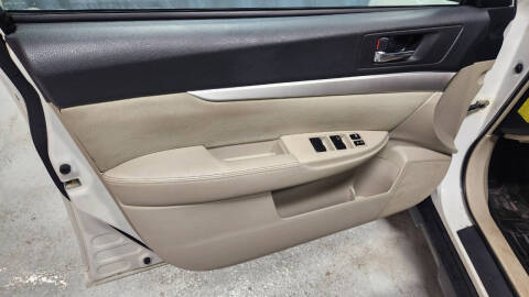 2011 Subaru Outback 2.5i Premium