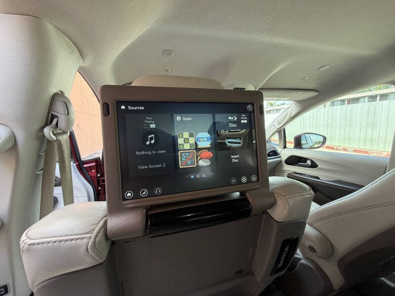 2021 Chrysler Pacifica Touring L