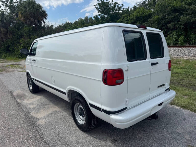 2001 Dodge Ram Van 1500