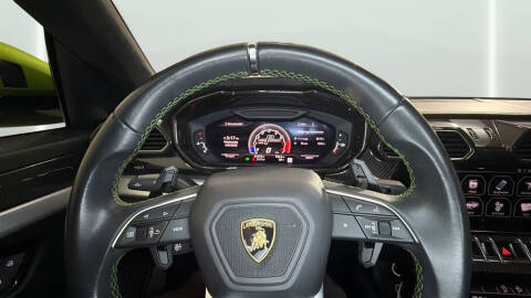 2020 Lamborghini Urus