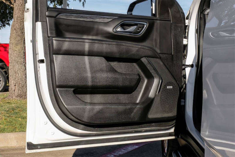 2022 GMC Yukon XL SLT