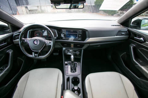 2020 Volkswagen Jetta R-Line