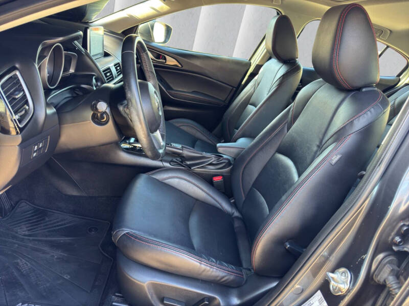 2015 Mazda MAZDA3 i Grand Touring