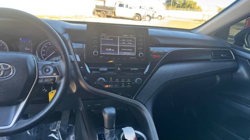 2021 Toyota Camry LE