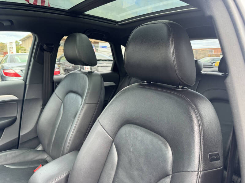 2016 Audi Q3 2.0T quattro Prestige