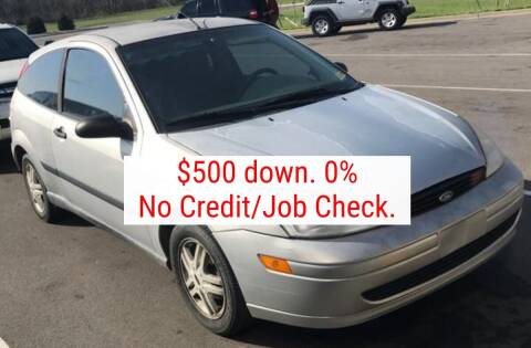 2000 Ford Focus for sale at D & J AUTO EXCHANGE in Columbus IN