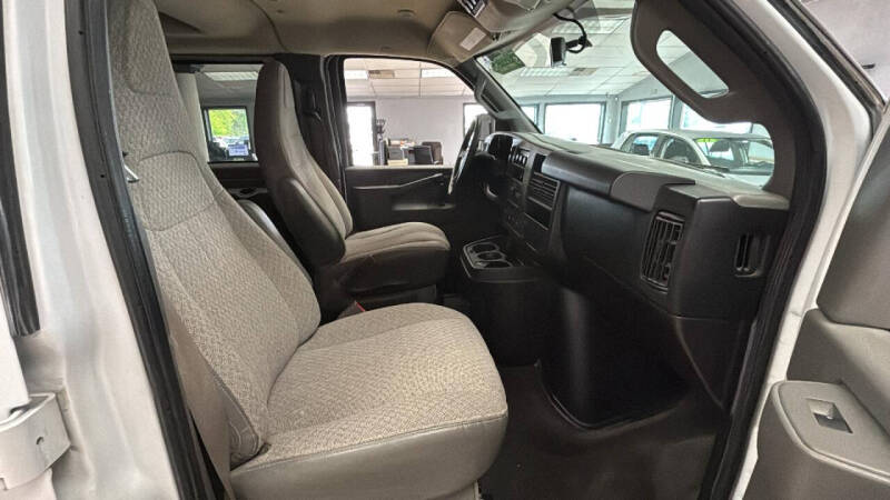 2018 Chevrolet Express LT 2500