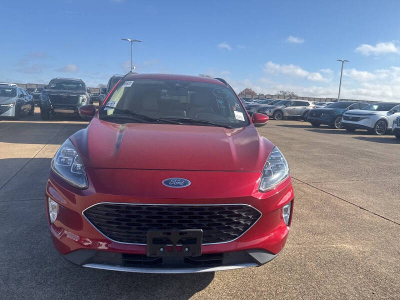 2020 Ford Escape Titanium