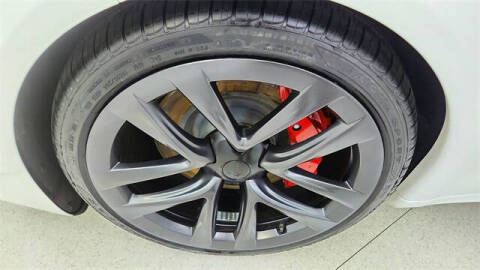 2023 Tesla Model S Plaid